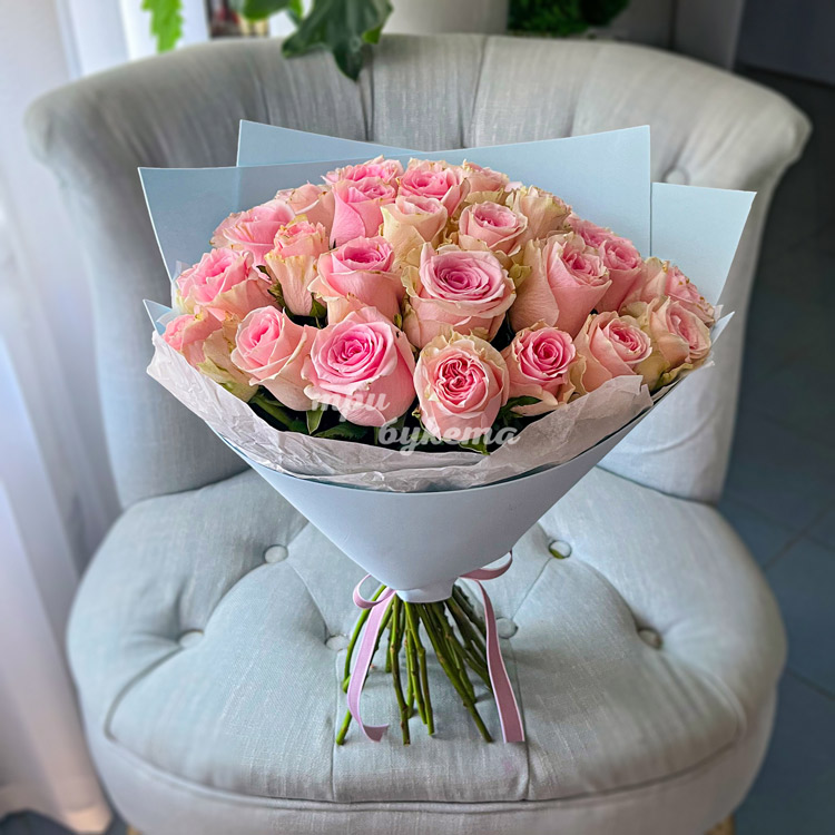 Букет из 35 розовыйх кенийский роз