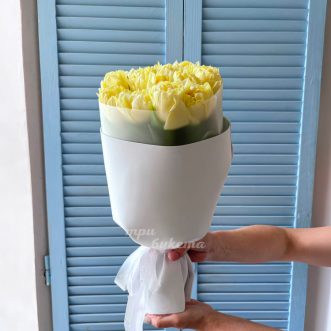 Букет 15 пионовидных желтых тюльпанов